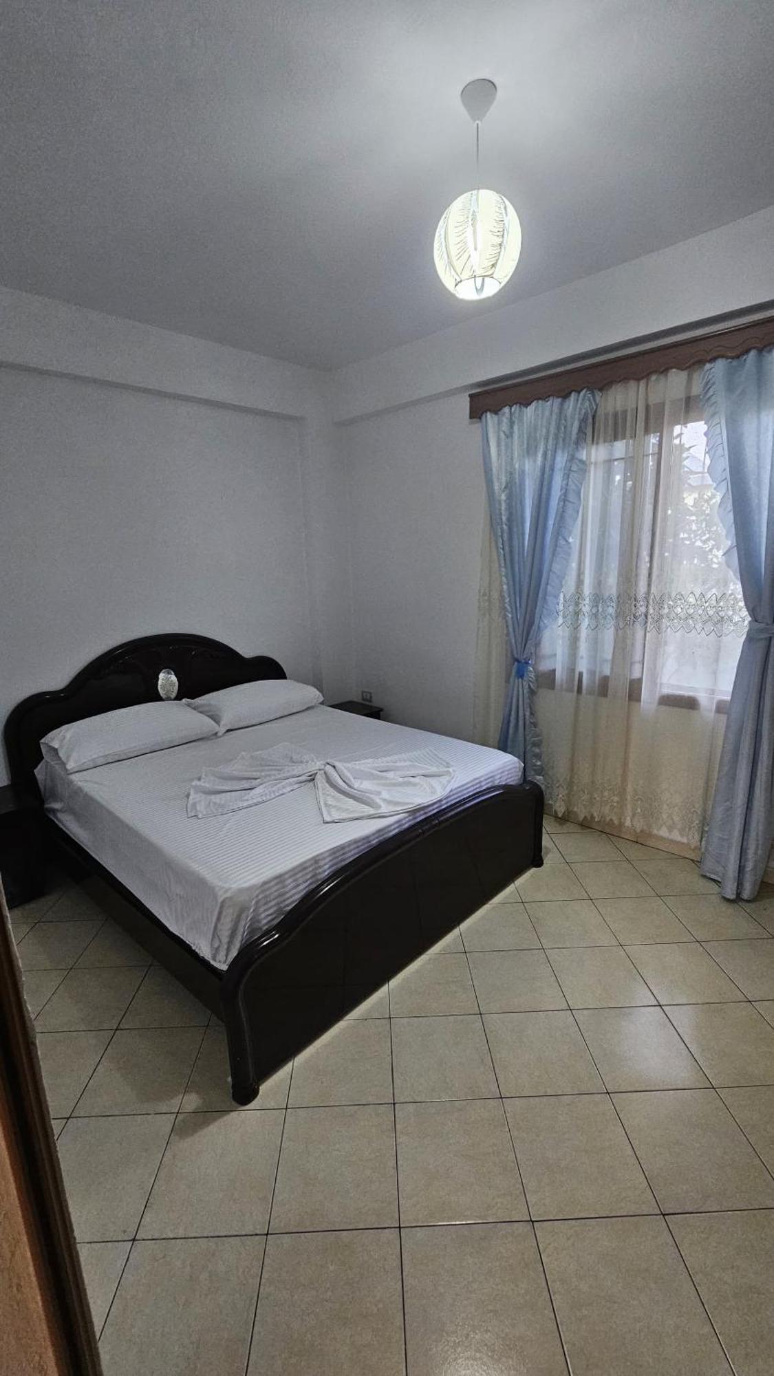 Vila Roan Vlorë Екстериор снимка