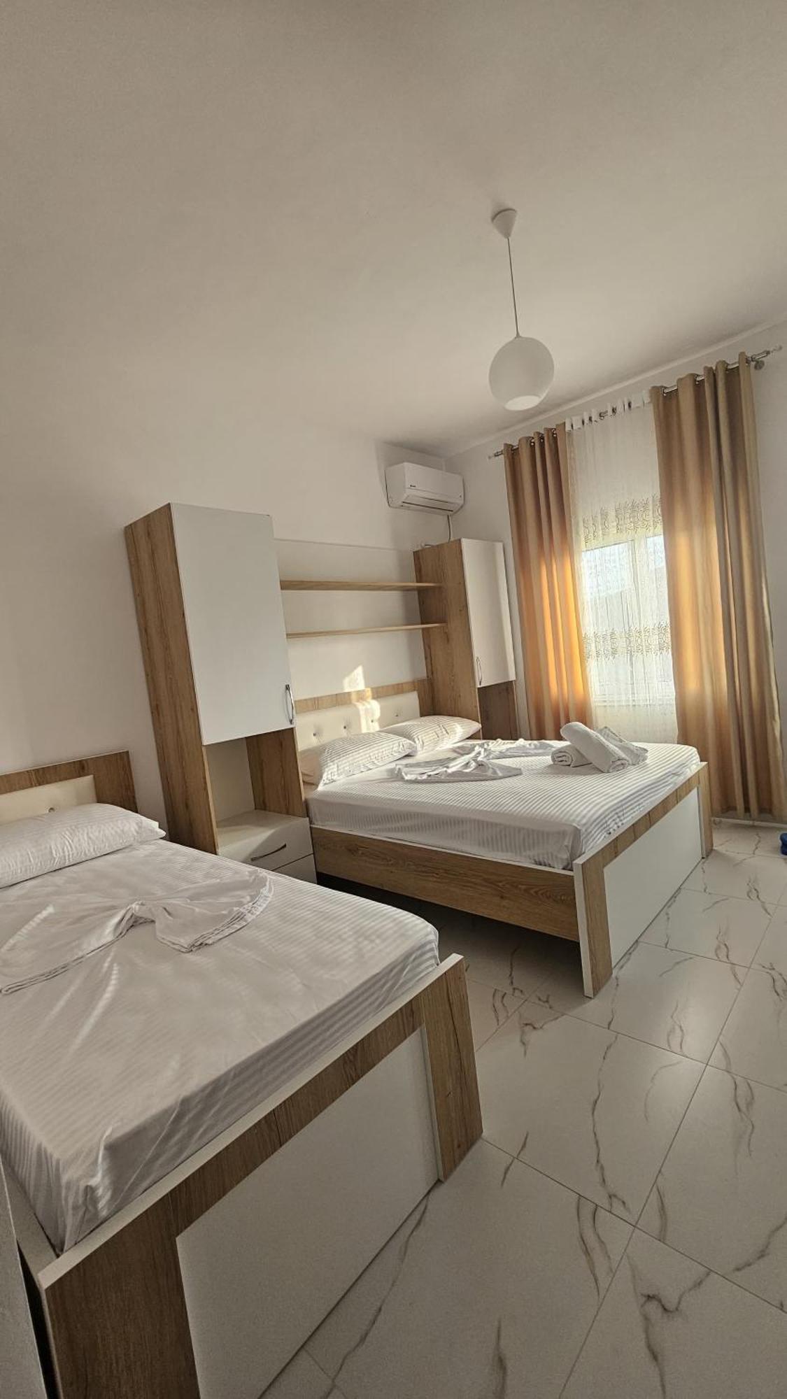 Vila Roan Vlorë Екстериор снимка