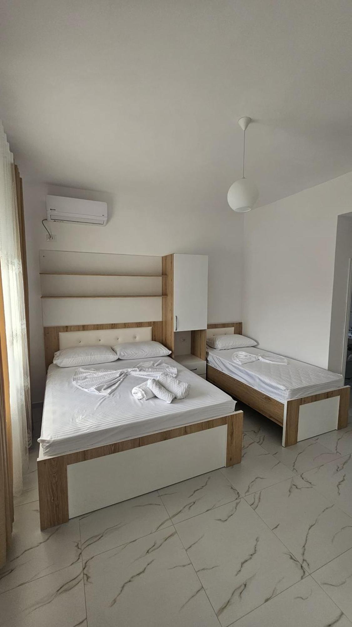 Vila Roan Vlorë Екстериор снимка