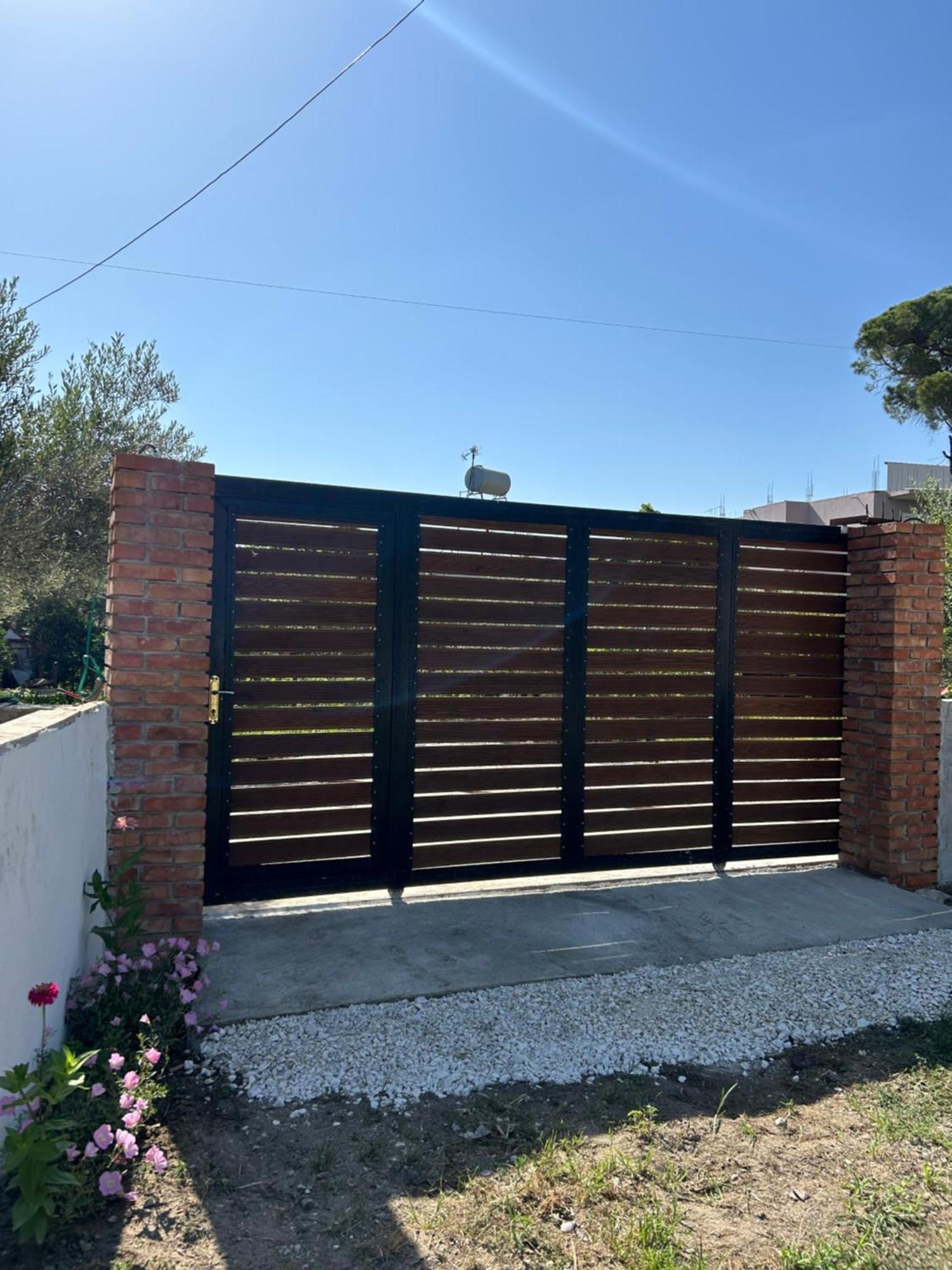 Vila Roan Vlorë Екстериор снимка