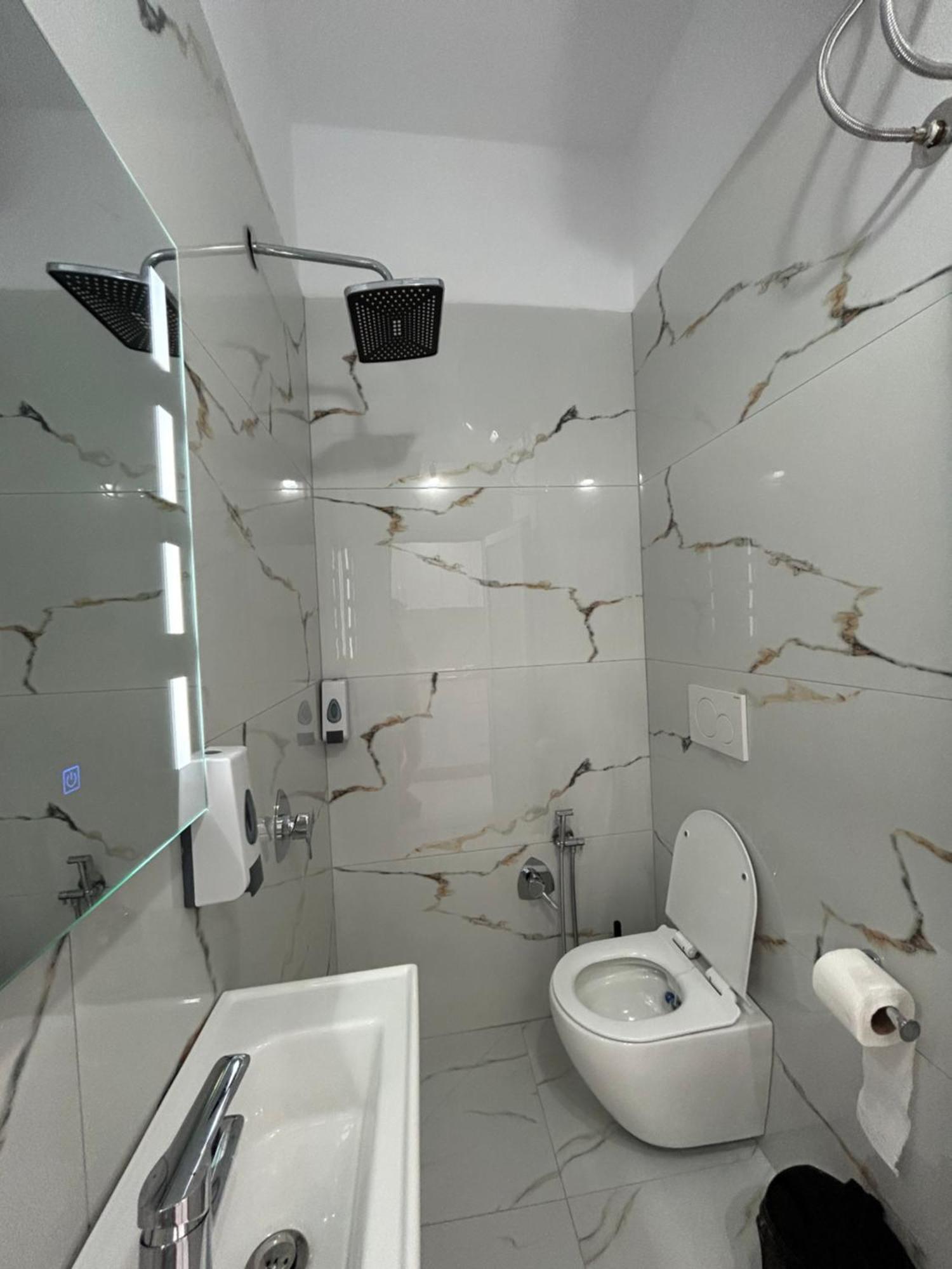 Vila Roan Vlorë Екстериор снимка