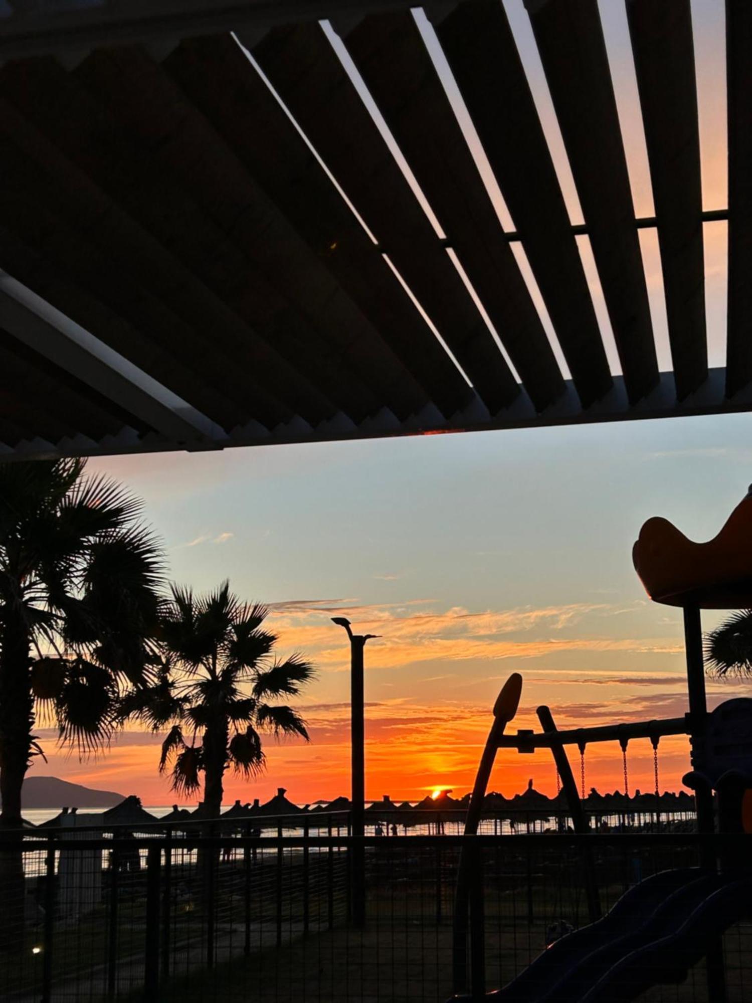 Vila Roan Vlorë Екстериор снимка
