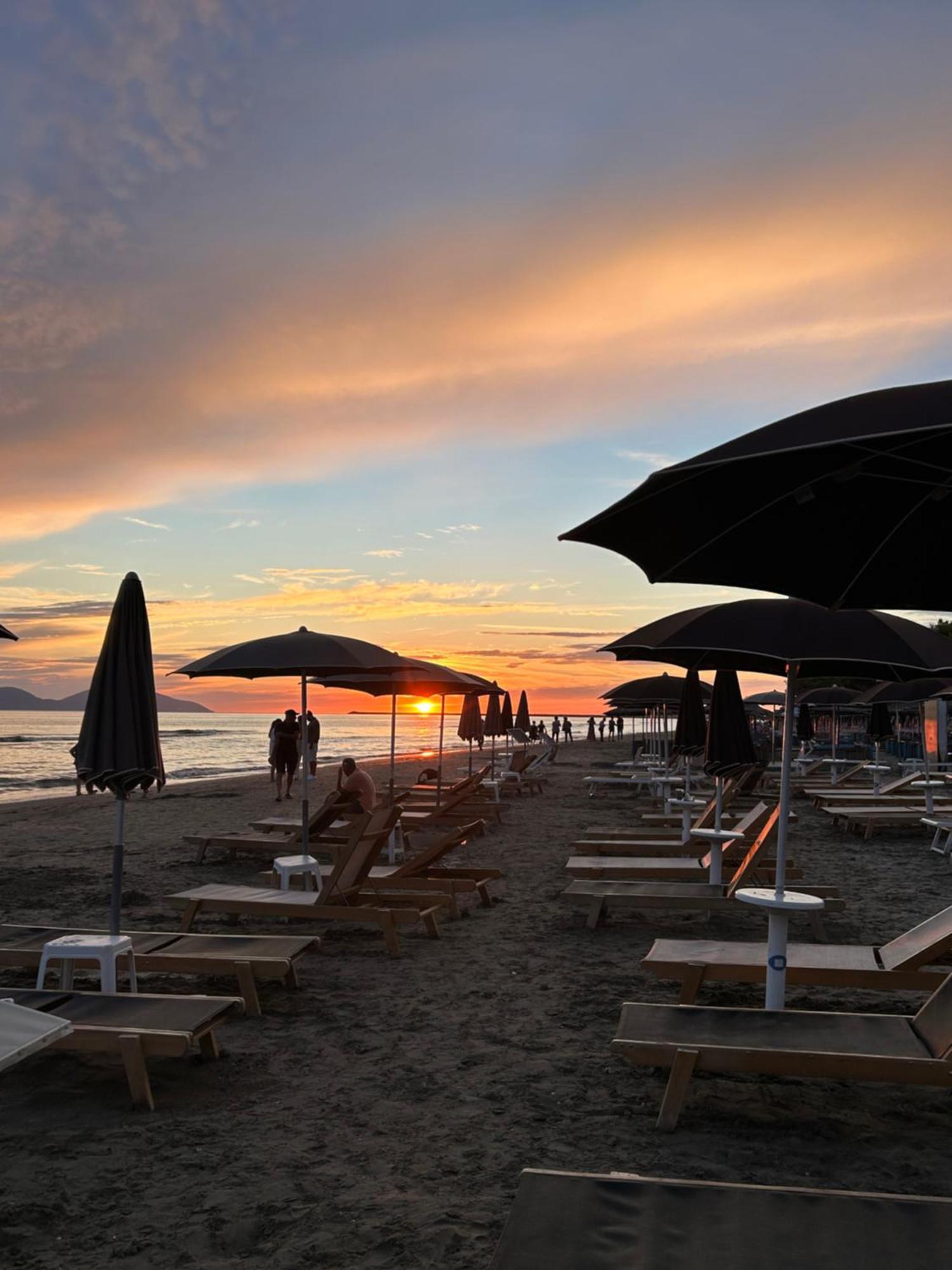 Vila Roan Vlorë Екстериор снимка