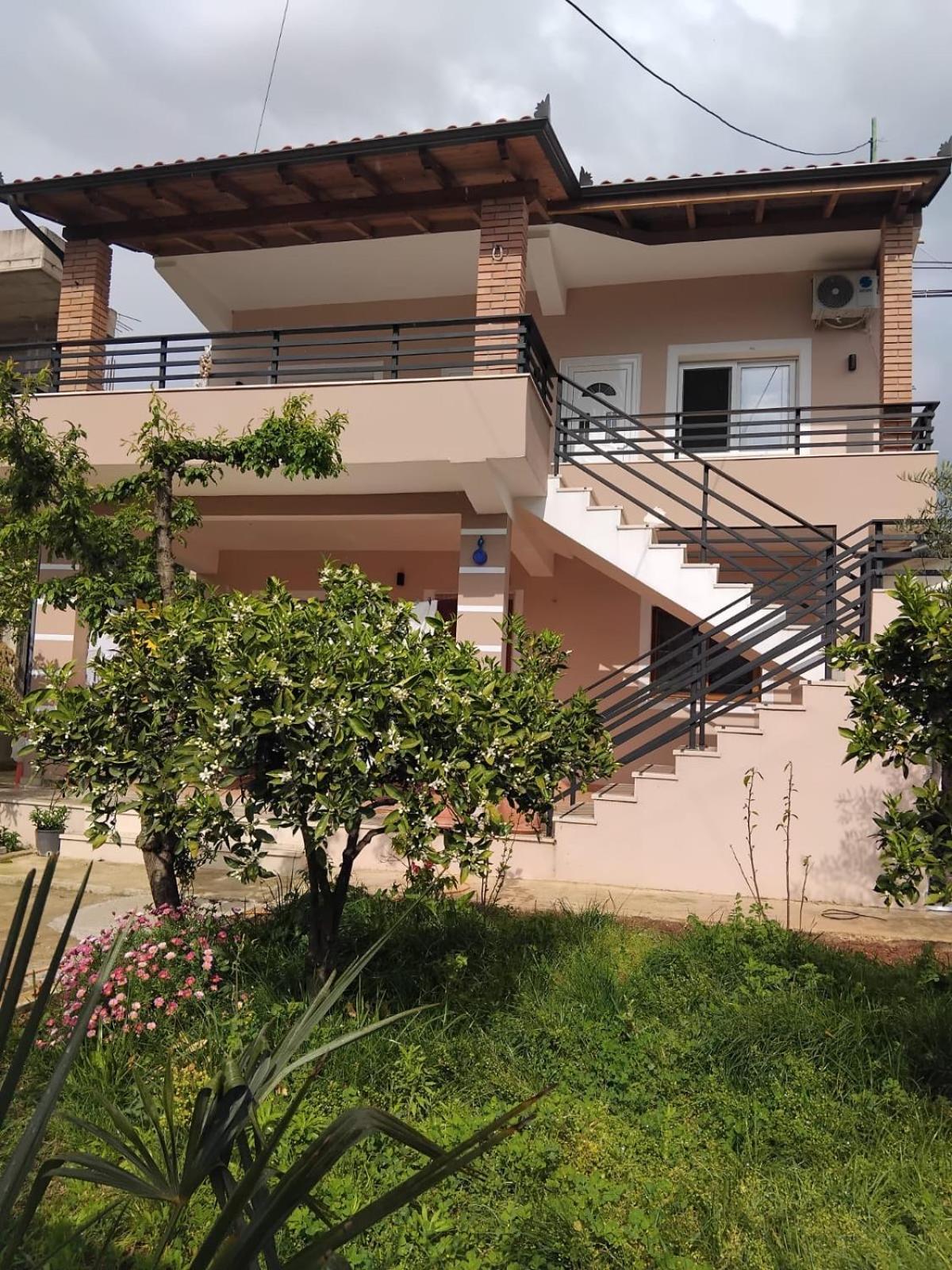 Vila Roan Vlorë Екстериор снимка